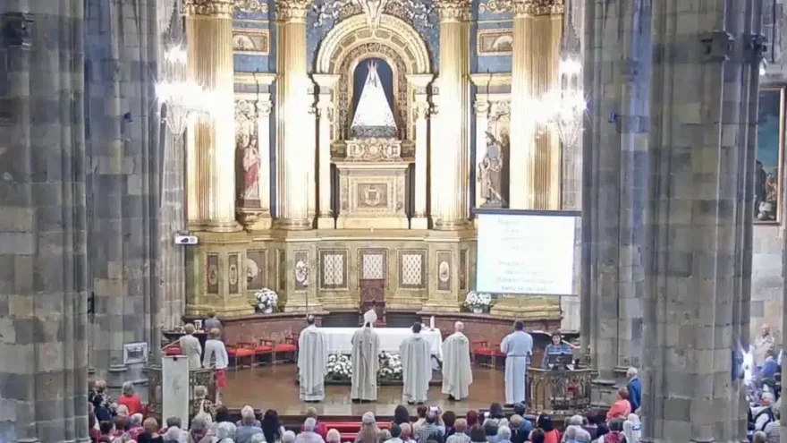 Emisión en directo de la Misa Mayor en el día de Begoña