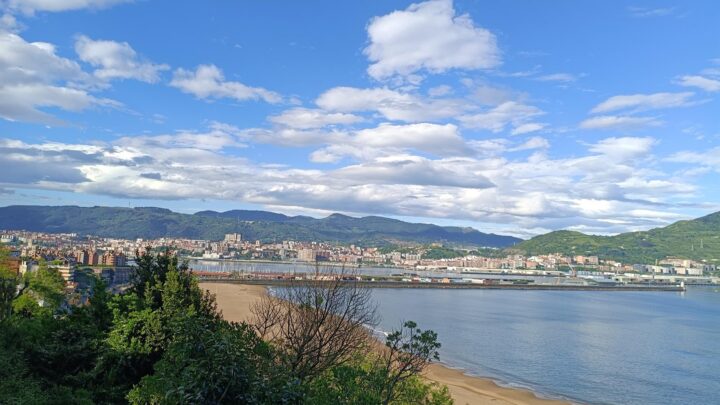 El tiempo este jueves en Bizkaia: ambiente veraniego antes de la entrada de nubes