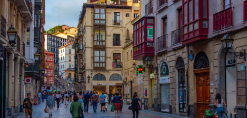 Las webs del comercio local de Bilbao aprueban por los pelos: los errores que hacen perder clientes