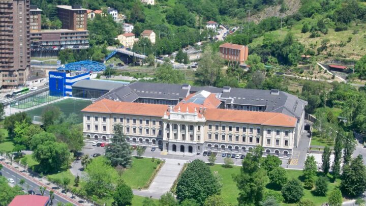 La Universidad de Deusto cierra el campus por la visita de Vito Quiles